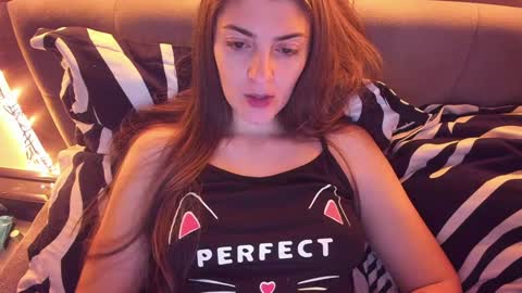 _just_a_simple_girl online show from 01.14.25