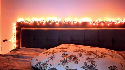 _just_a_simple_girl online show from 02.20.25