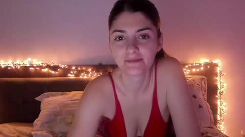 Snapshot of _just_a_simple_girl chatting on 11.24.25 _just_a_simple_girl online show from 11.24.25