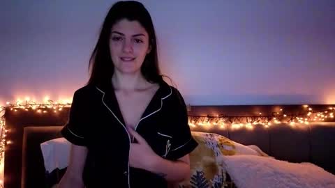 Snapshot of _just_a_simple_girl chatting on 02.06.26 _just_a_simple_girl online show from 02.06.26