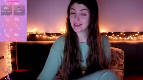 Snapshot of _just_a_simple_girl chatting on 02.19.26 _just_a_simple_girl online show from 02.19.26