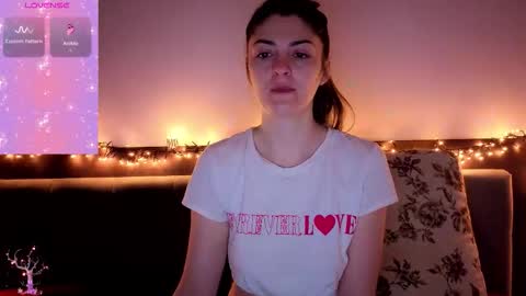 Snapshot of _just_a_simple_girl chatting on 02.20.26 _just_a_simple_girl online show from 02.20.26