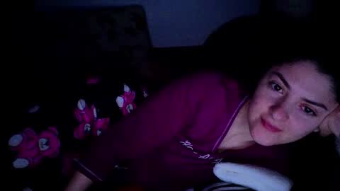 Snapshot of _just_a_simple_girl chatting on 05.19.26 _just_a_simple_girl online show from 05.19.26