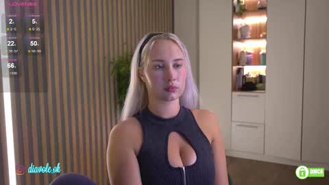 Snapshot of _kateline_ chatting on 10.01.25 Kate online show from 10.01.25