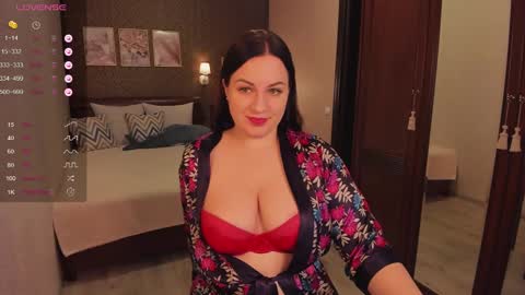 Snapshot of _katrin_ chatting on 12.21.24 Kate online show from 12.21.24
