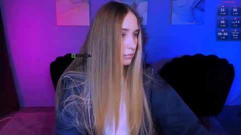 _kellykitten_ online show from 11.30.25