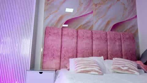 Kendall online show from 02.14.26