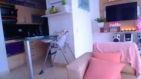  Dani  online show from 09.19.25