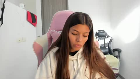 khloe sweet online show from 11.04.25