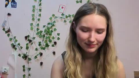 _kikiclark_ online show from 03.12.26