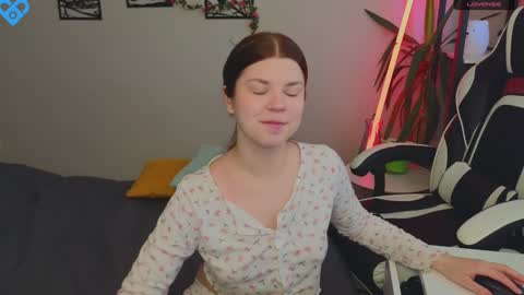 Molly   Emily online show from 01.22.25