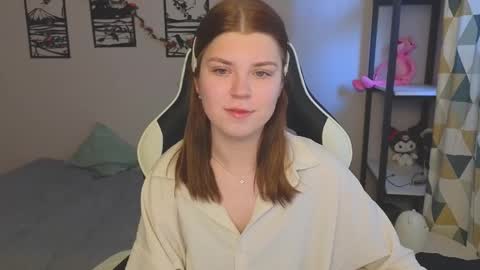 Molly   Emily online show from 03.08.25