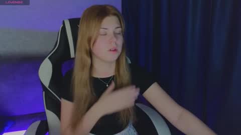 Molly   Emily online show from 10.05.25