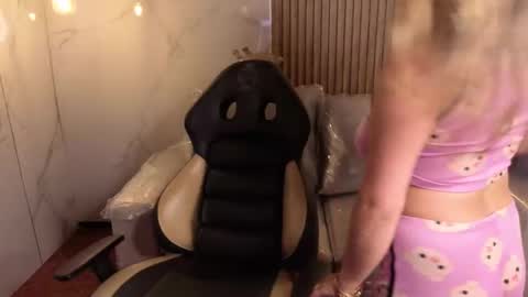 _kitten_1 online show from 01.11.26