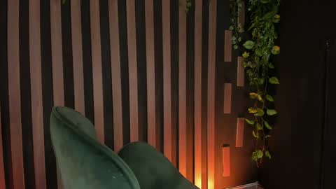   online show from 02.01.25