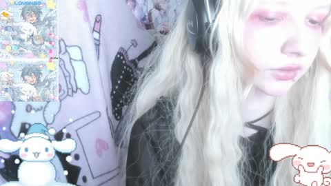 Snapshot of _kuroneeko_ chatting on 12.20.24 kuro online show from 12.20.24