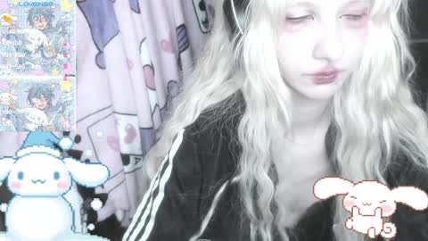 Snapshot of _kuroneeko_ chatting on 01.20.25 kuro online show from 01.20.25