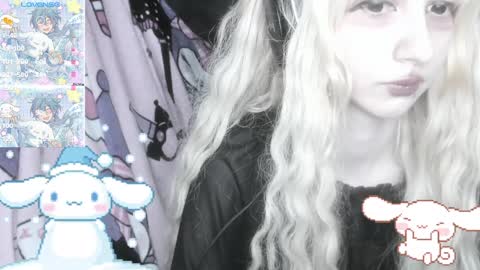 Snapshot of _kuroneeko_ chatting on 01.25.25 kuro online show from 01.25.25