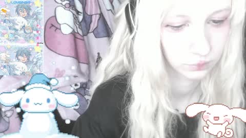 Snapshot of _kuroneeko_ chatting on 02.07.25 kuro online show from 02.07.25