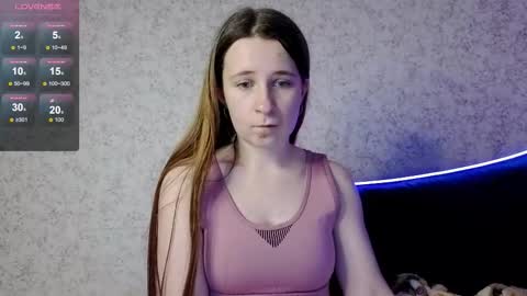 Snapshot of _kylle_ chatting on 10.18.25 _kylle_ online show from 10.18.25