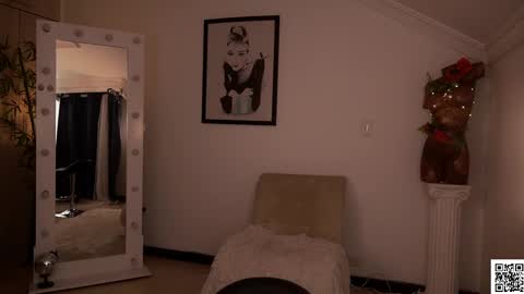 Not on OF Some stuff for sale  online show from 12.11.24