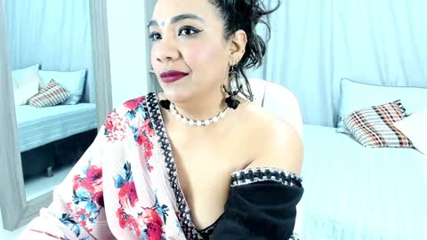 NAILHA SAJANI  online show from 12.10.24