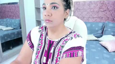 NAILHA SAJANI  online show from 03.06.25