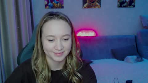 _lalune_ online show from 01.11.25