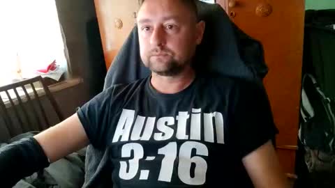 Snapshot of _lastjedi_ chatting on 09.30.25 OBI-WAN online show from 09.30.25