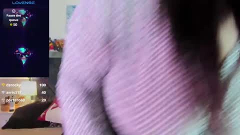 Lauralove online show from 12.26.24