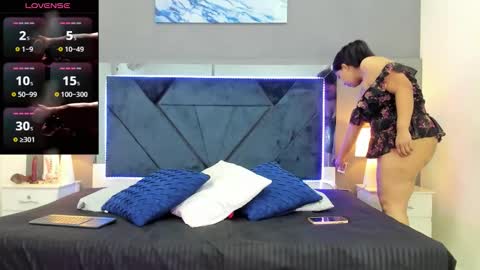 Lauralove online show from 09.24.25