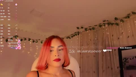 Snapshot of _lauraspencer_ chatting on 09.15.25 Laura online show from 09.15.25