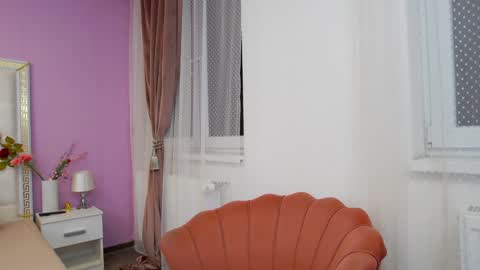 Lena Paul online show from 01.31.25