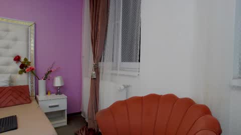 Lena Paul online show from 02.14.25