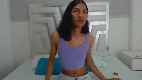 Snapshot of _lexx1e chatting on 12.16.24 _lexx1e online show from 12.16.24