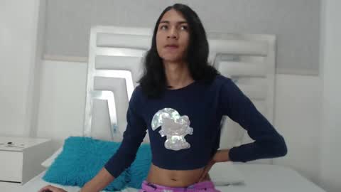 Snapshot of _lexx1e chatting on 12.21.24 _lexx1e online show from 12.21.24