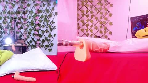 Snapshot of _lia_stone chatting on 10.30.25 Lia Stone online show from 10.30.25