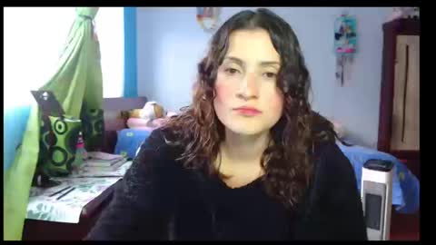 Lindasy online show from 09.15.25