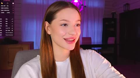 Snapshot of _lisaalisa_ chatting on 02.01.25 Alice online show from 02.01.25