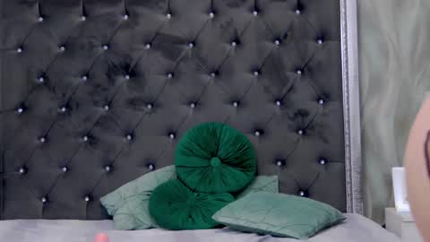 Snapshot of _lissa_ann_ chatting on 02.27.25 Lisa online show from 02.27.25