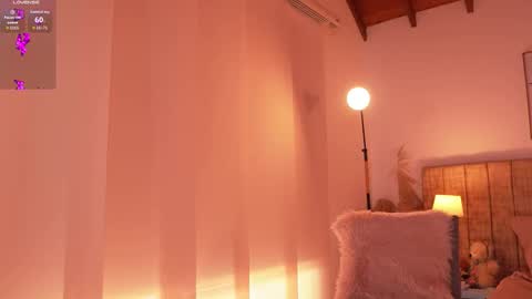 Snapshot of _lissana_scott chatting on 03.09.26 Lissana online show from 03.09.26