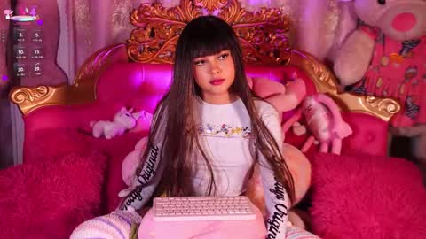 _little_glrl_ online show from 11.22.25