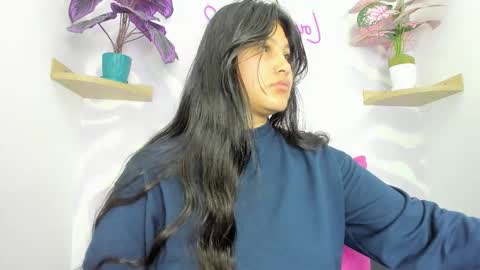 Snapshot of _little_ivy chatting on 09.27.25 Ivy 3 online show from 09.27.25