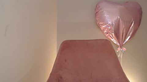 Snapshot of _little_misss chatting on 01.30.25 Mila online show from 01.30.25