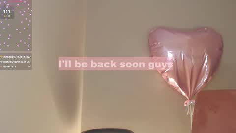 Snapshot of _little_misss chatting on 02.14.25 Mila online show from 02.14.25