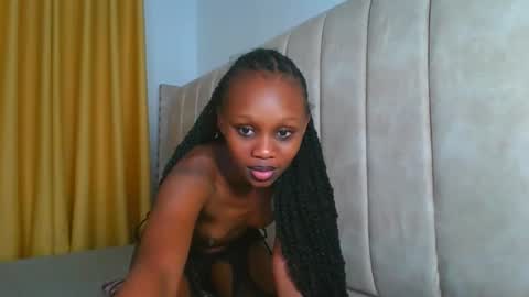 Snapshot of _littlevenus chatting on 10.12.25 Littlevenus online show from 10.12.25