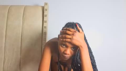 Snapshot of _littlevenus chatting on 10.19.25 Littlevenus online show from 10.19.25