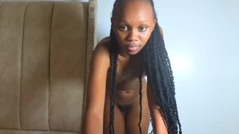 Snapshot of _littlevenus chatting on 10.23.25 Littlevenus online show from 10.23.25