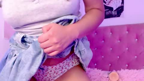 Sofia 3 online show from 02.15.25