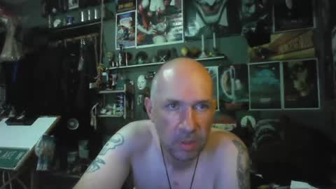 Snapshot of _longfellow chatting on 07.07.26 That guy online show from 07.07.26